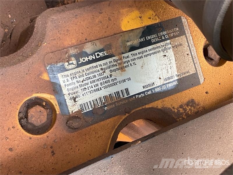 John Deere 300D Kĺbové nákladné autá