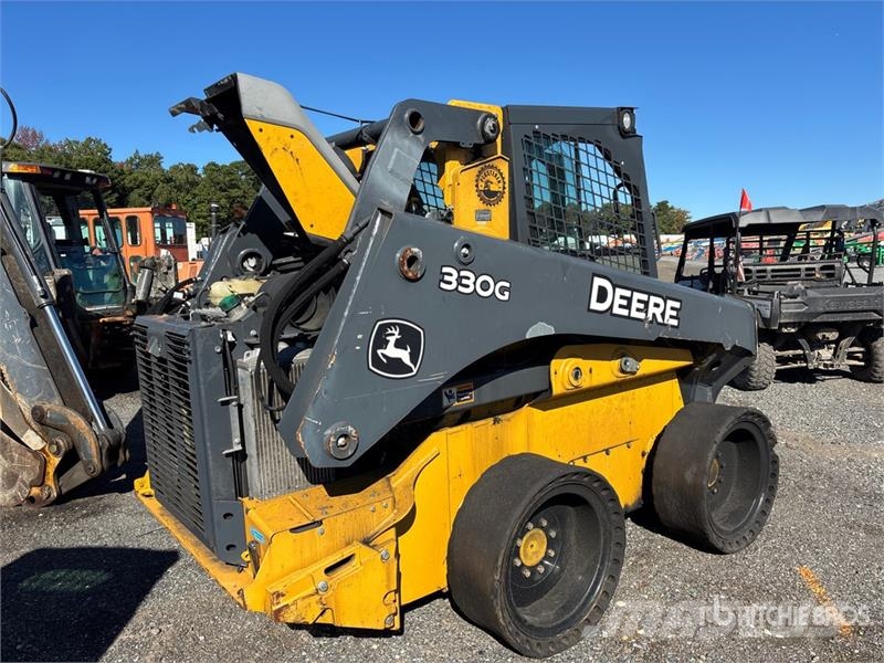 John Deere 330G Two-Speed Skid Steer Loader (Inoperable) Minicargadoras
