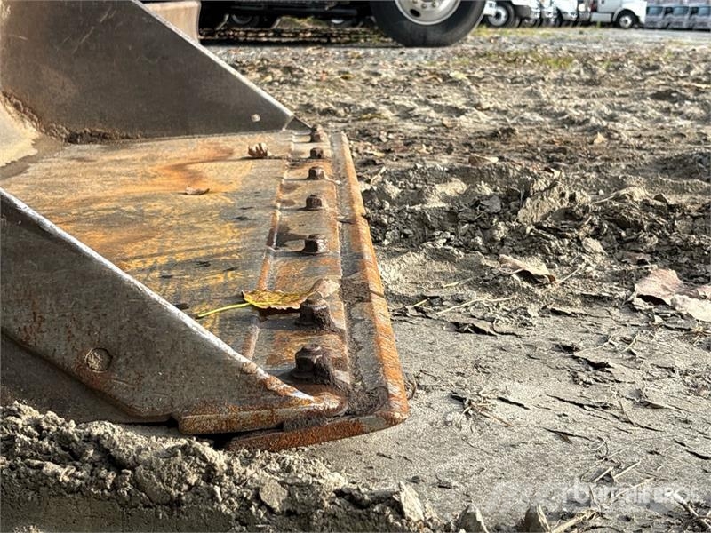 John Deere 331G Skid steer loderler