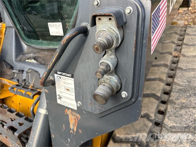 John Deere 331G Skid steer loderler