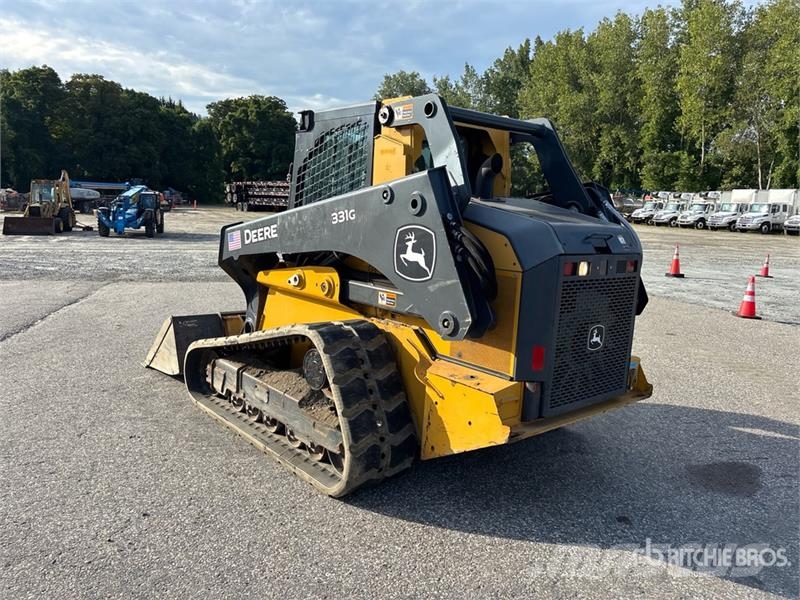 John Deere 331G Skid steer loderler
