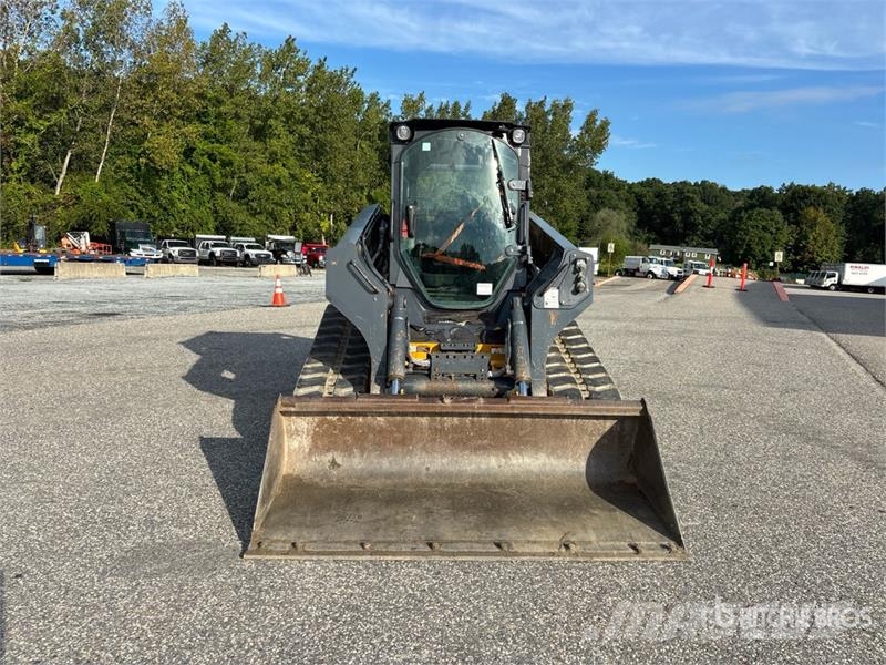 John Deere 331G Skid steer loderler