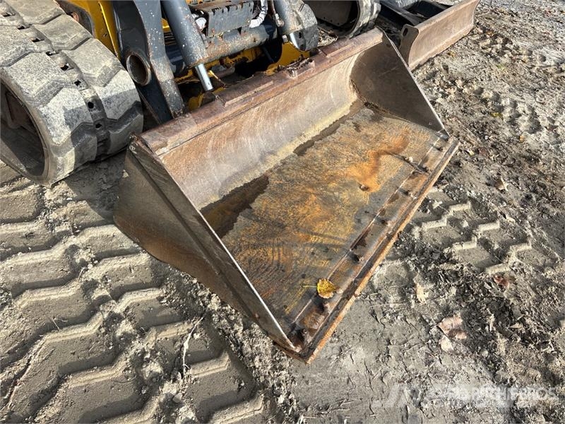 John Deere 331G Skid steer loderler