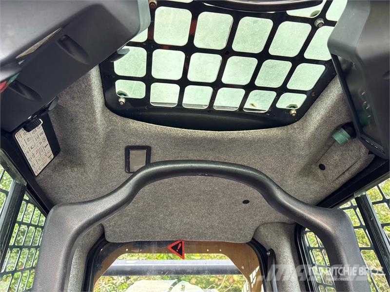 John Deere 331G Skid steer loderler