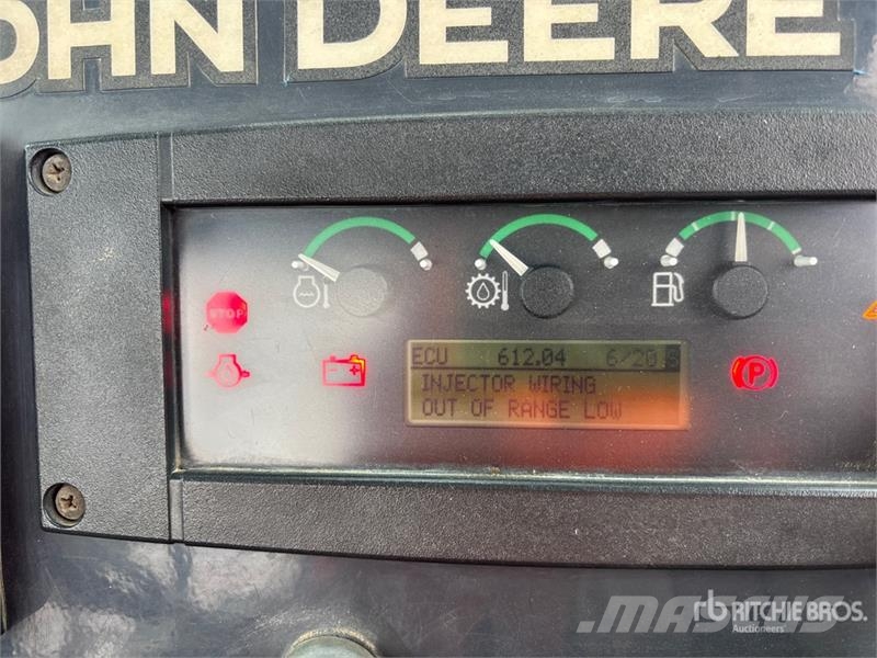 John Deere 410K Traktorgravere