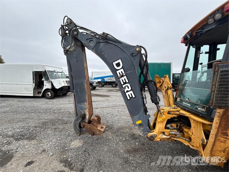 John Deere 410K Traktorgravere