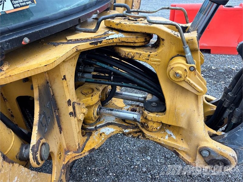 John Deere 410K Traktorgravere