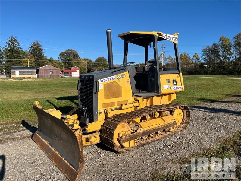 John Deere 450J LT Telaketjupuskutraktorit