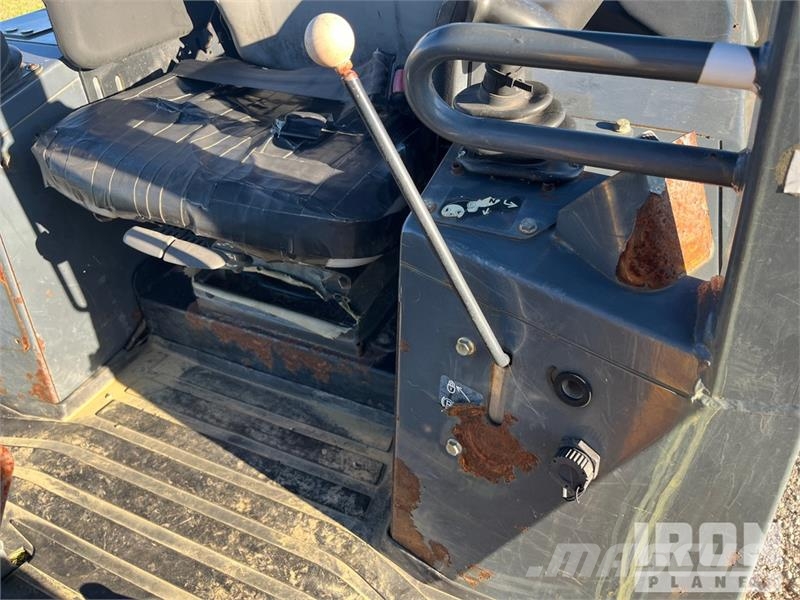 John Deere 450J LT Telaketjupuskutraktorit