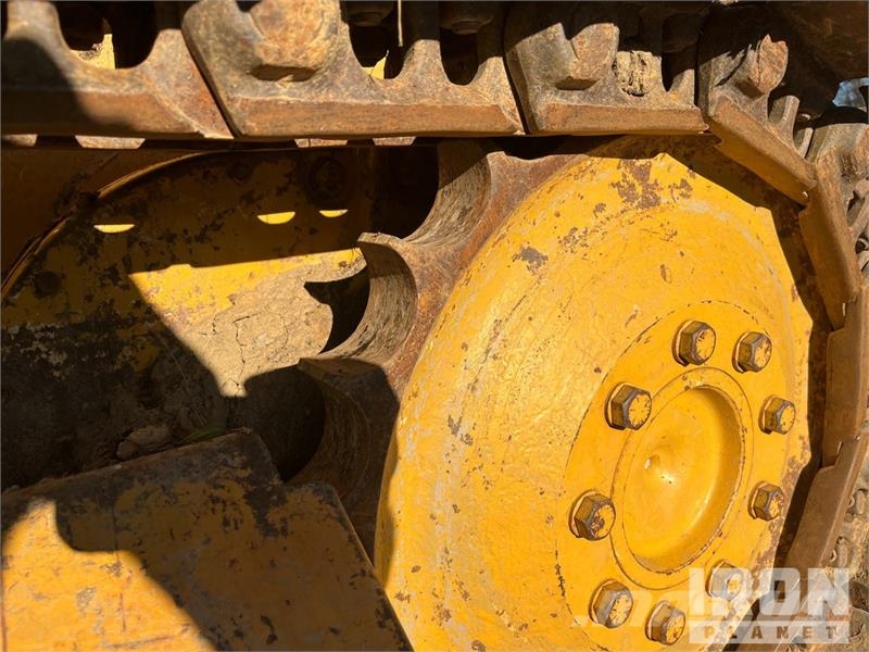 John Deere 450J LT Telaketjupuskutraktorit