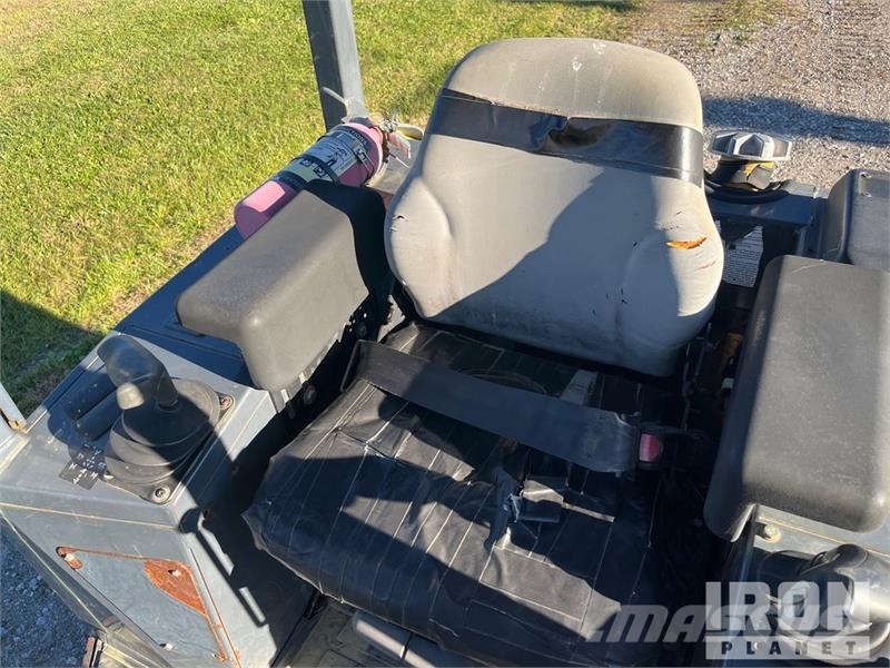 John Deere 450J LT Telaketjupuskutraktorit