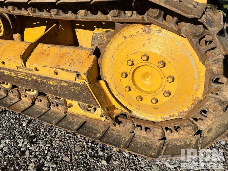 John Deere 450J LT Telaketjupuskutraktorit