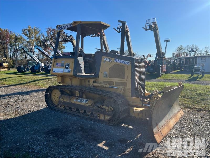 John Deere 450J LT Telaketjupuskutraktorit