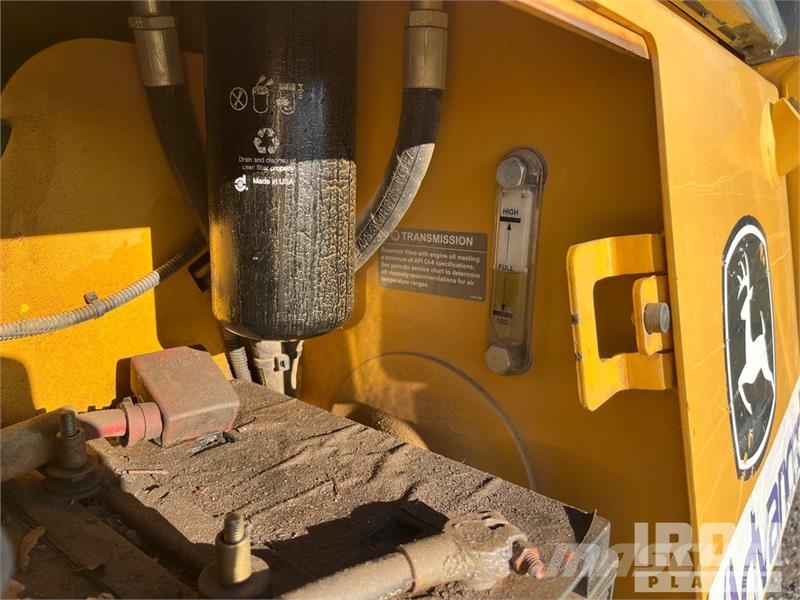 John Deere 450J LT Telaketjupuskutraktorit