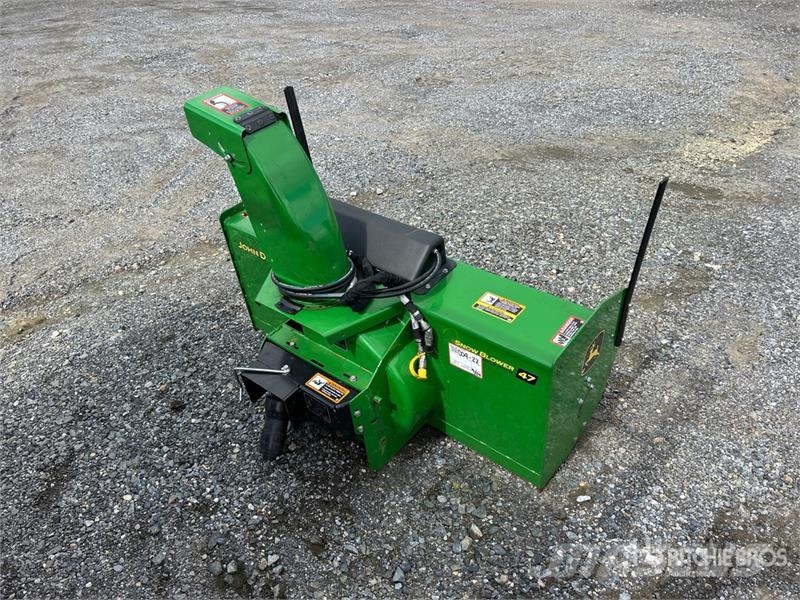 John Deere 47 in Snow Blower Attachment 농기계 - 기타
