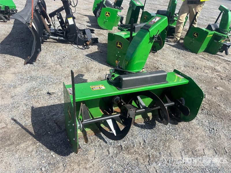 John Deere 47 in Snow Blower Attachment ماكينات زراعية - غير ذلك