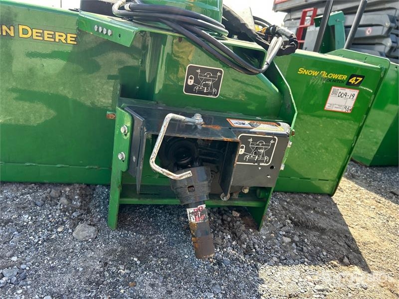 John Deere 47 in Snow Blower Attachment Landbrug - Andet