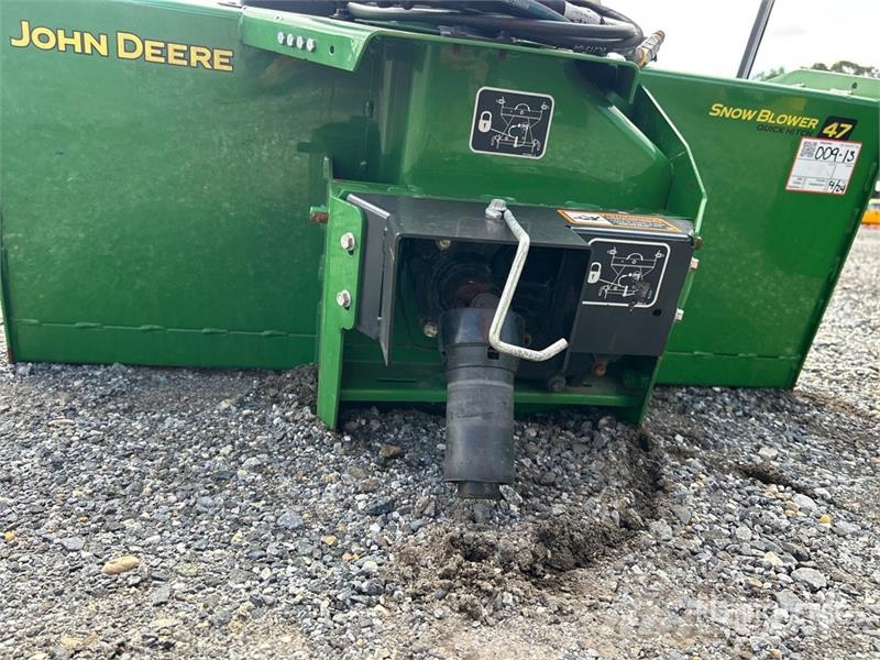 John Deere 47 in Snow Blower Attachment 농기계 - 기타