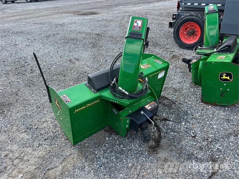 John Deere 47 in Snow Blower Attachment 농기계 - 기타