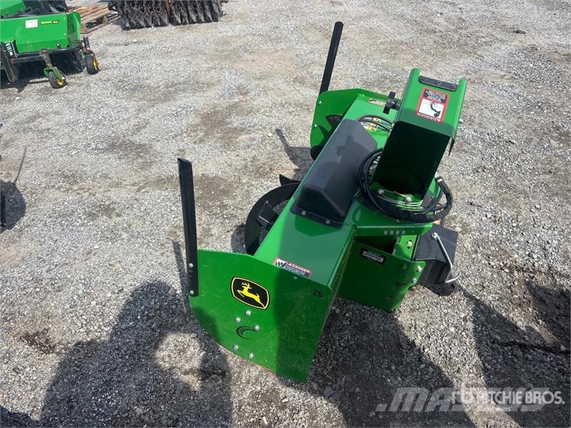 John Deere 47 in Snow Blower Attachment ماكينات زراعية - غير ذلك