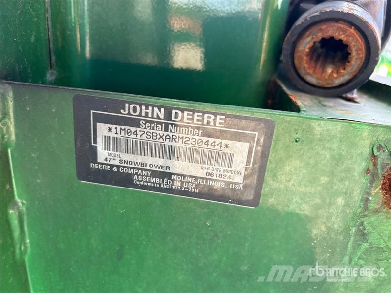 John Deere 47 in Snow Blower Attachment 농기계 - 기타