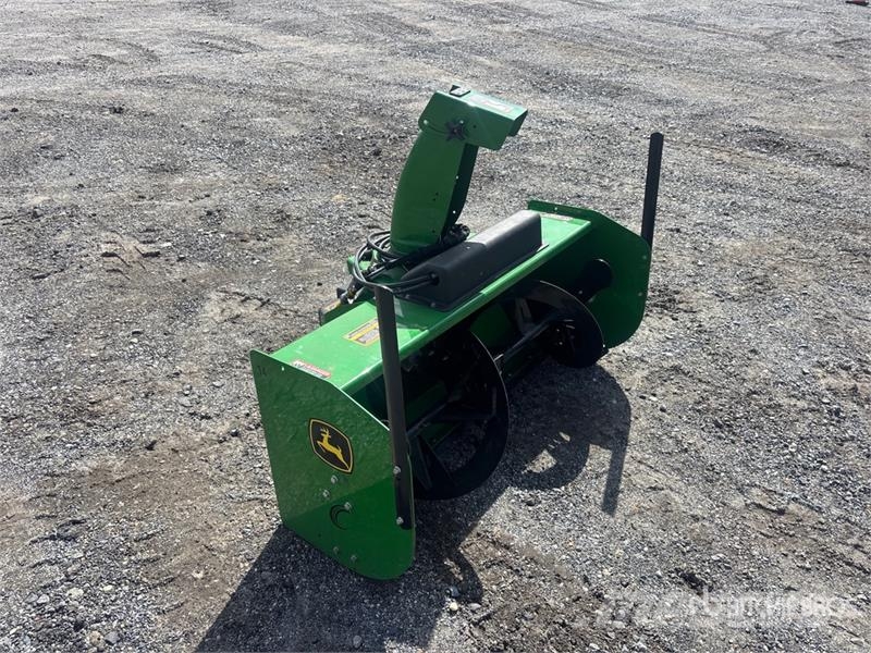 John Deere 47 in Snow Blower Attachment ماكينات زراعية - غير ذلك