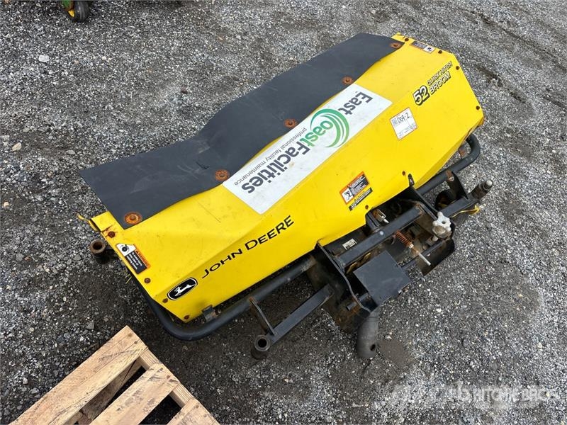 John Deere 52 in Broom Attachment - Fits 5225 Metle