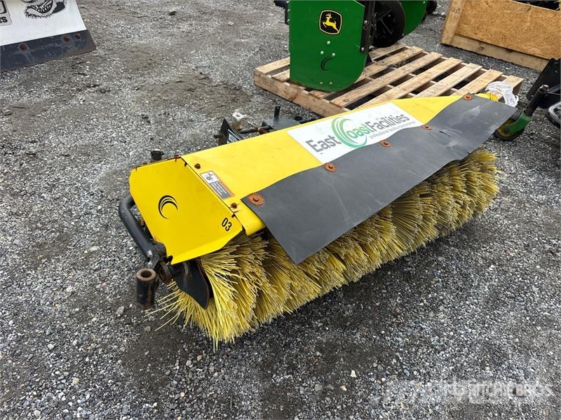 John Deere 52 in Broom Attachment - Fits 5225 Metle