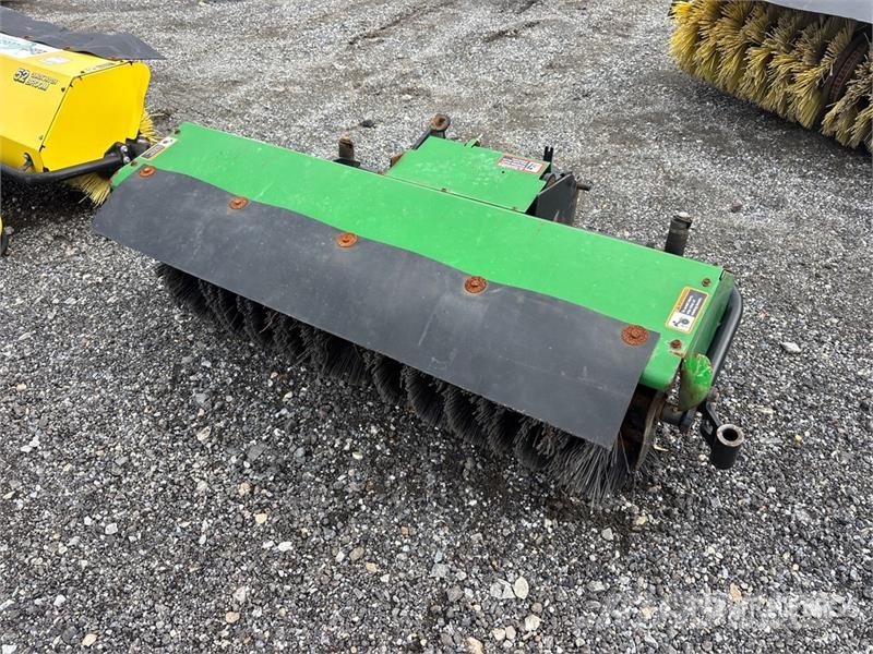 John Deere 52 in Broom Attachment - Fits 5225 Metle