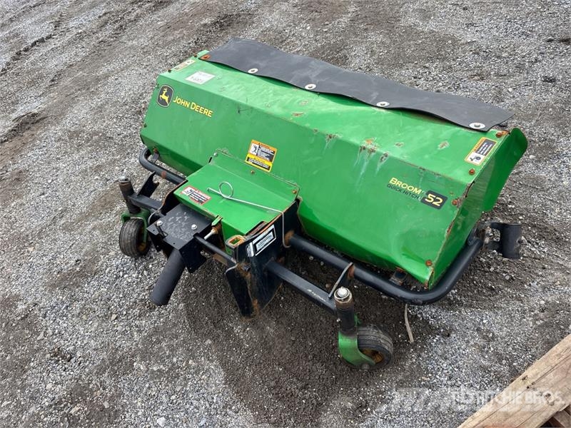 John Deere 52 in Broom Attachment - Fits 5225 Metle