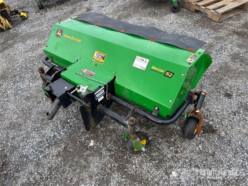 John Deere 52 in Broom Attachment - Fits 5225 Harjad