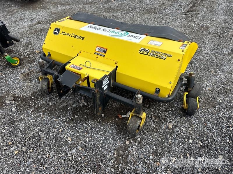 John Deere 52 in Broom Attachment - Fits 5225 Metle