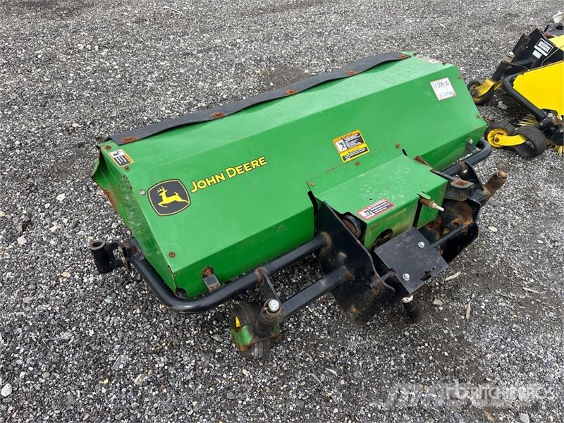 John Deere 52 in Broom Attachment - Fits 5225 Metle