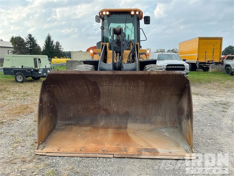 John Deere 544L Wheel Loader Iekrāvēji uz riteņiem