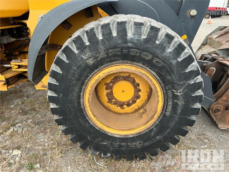 John Deere 544L Wheel Loader Iekrāvēji uz riteņiem