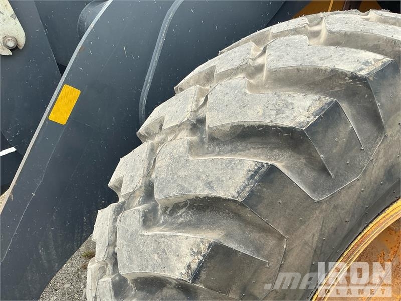 John Deere 544L Wheel Loader Iekrāvēji uz riteņiem
