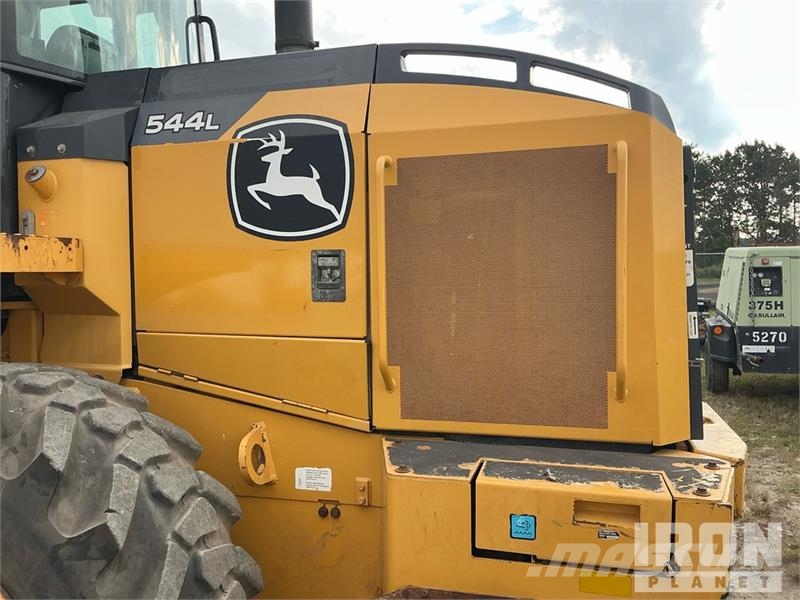 John Deere 544L Wheel Loader Iekrāvēji uz riteņiem