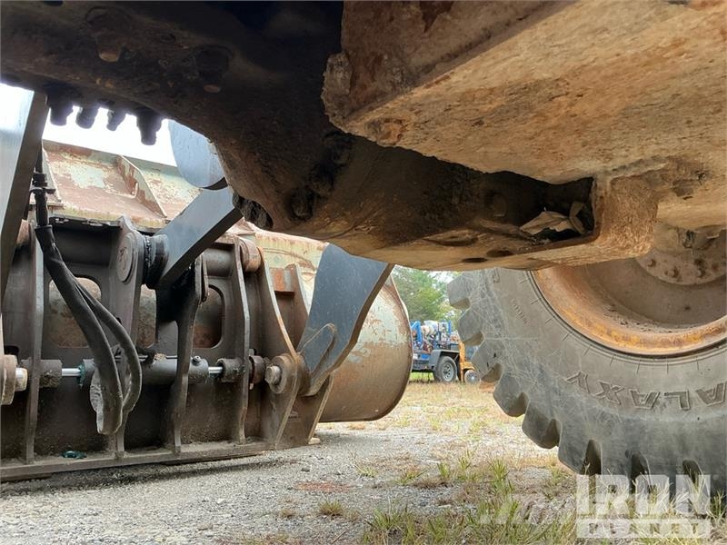 John Deere 544L Wheel Loader Iekrāvēji uz riteņiem