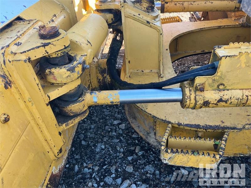 John Deere 650J LGP Buldozer sobre oruga