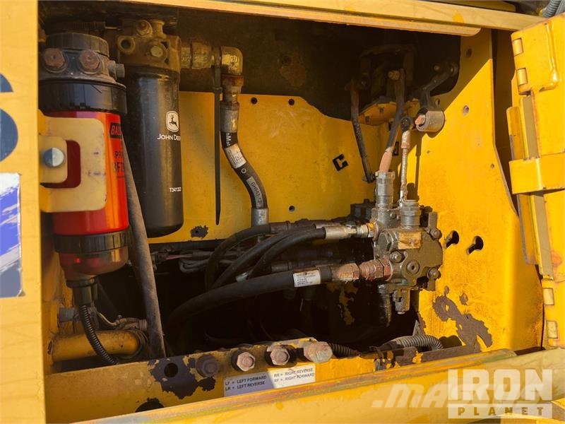 John Deere 650J LGP Buldozer sobre oruga