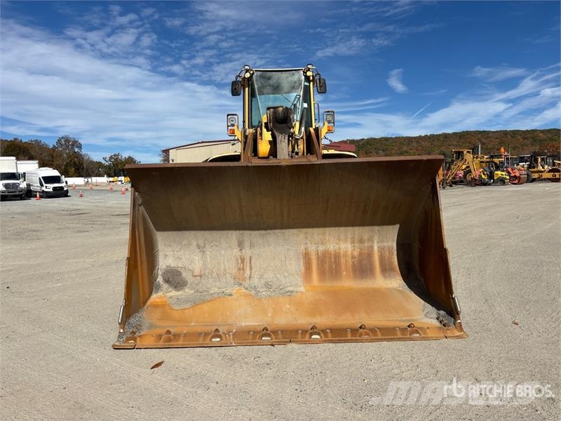 John Deere 744H Wheel loaders