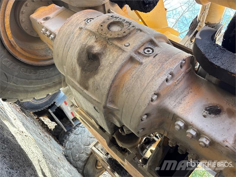 John Deere 744H Wheel loaders