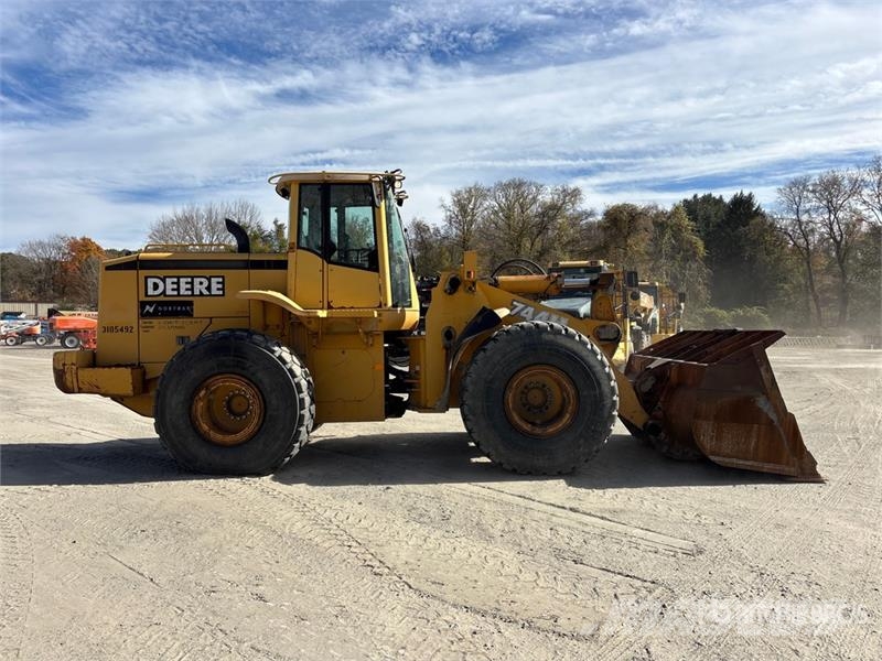 John Deere 744H Wheel loaders