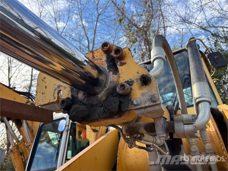John Deere 744H Wheel loaders