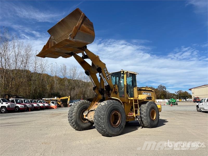 John Deere 744H Wheel loaders