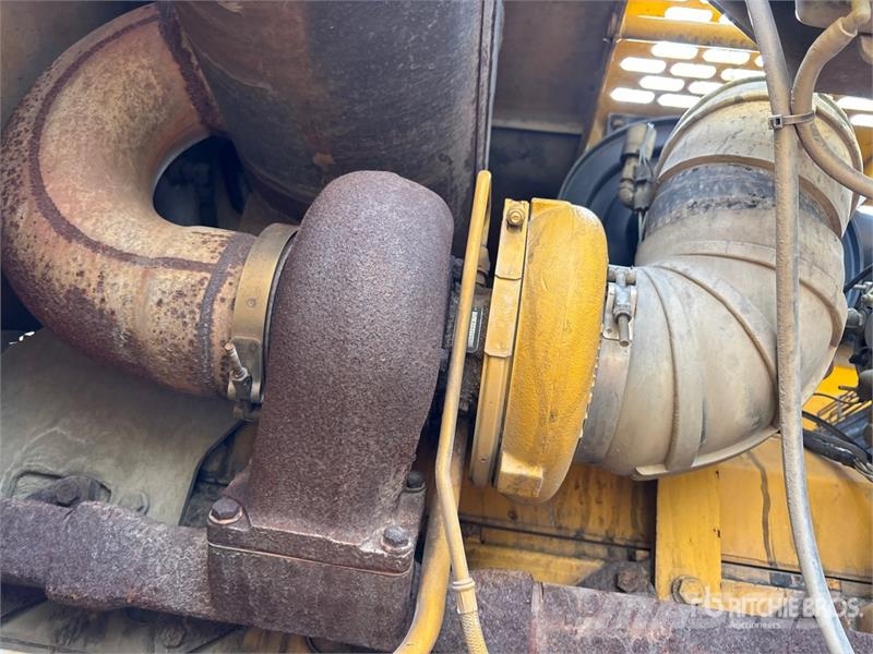 John Deere 744H Wheel loaders