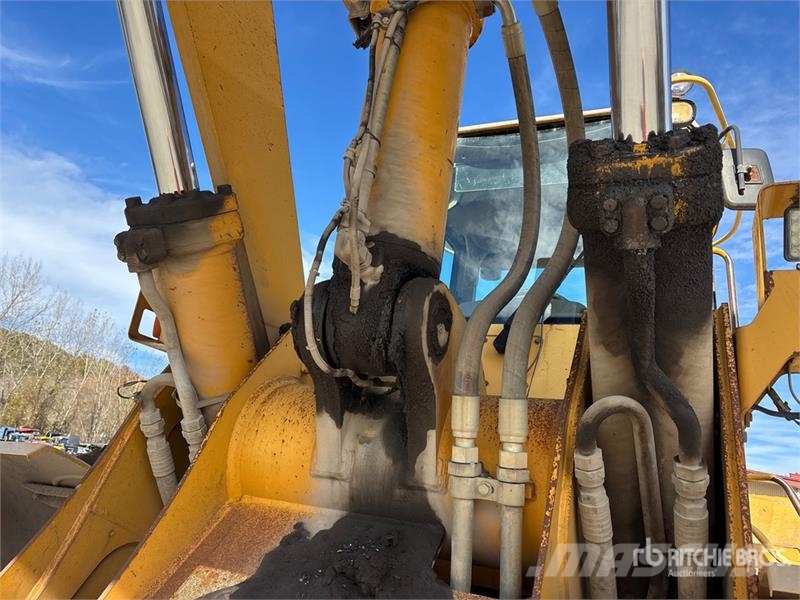 John Deere 744H Wheel loaders