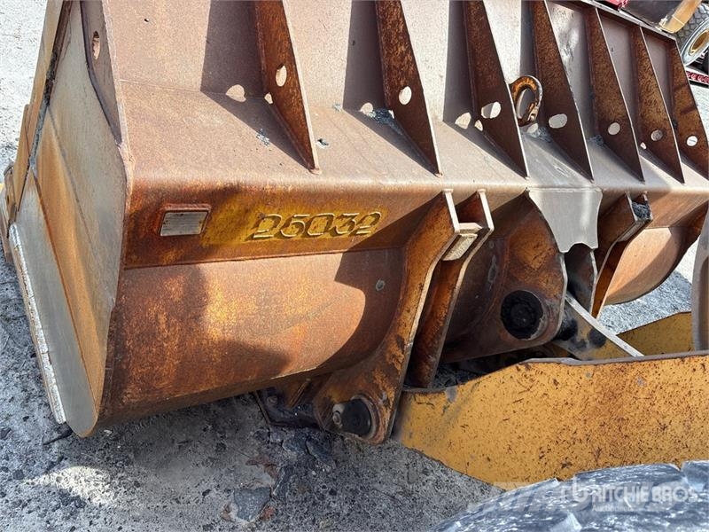John Deere 744H Wheel loaders