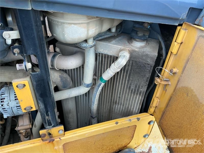 John Deere 850K WLT Pásové dozery