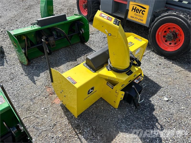 John Deere Snow Blower 제설기